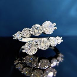 Charme créé Moisanite Diamond Ring 100% réel 925 BALLES DE MÉDICATION SIRGLE STERLING STANT
