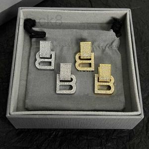 Charm Designer Hoge kwaliteit Zware industrie Lichte luxe Persoonlijkheid Letter BB Mode Vergulde Diamanten Vierkante oorbellen Oorstekers Oorbellen voor vrouwen VL4R