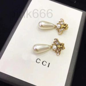 Créateur de Charme Petite Abeille, Diamant d'Eau, Boucles d'Oreilles Perle, Matière Laiton, Design Minoritaire, Aiguille Argent Femelle 70JU