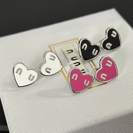 Charm Earring Designer Oorbellen Verzilverd Koper Mode Hartvorm Oor Stud Merk Letter met Stempel Dames Bruiloft Sieraden Kerstcadeau