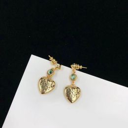 Charm oorbellen 2022 Nieuwe mode luxe merkontwerper Gemstone hartvormige hangerse oorbel voor vrouwen bruiloft premium feest hoogwaardige sieraden met doos en postzegels