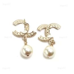 Charme EEFS Boucles d'oreilles de perles de diamant 2cm Designer de boucles d'oreilles à lame