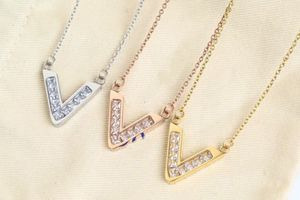 18K Golds plaqué Nouveaux femmes Charme Diamond Diamant Pendant Lettre Collier Designer Bijoux Fashion Collier Gold Wedding Christmas Gift Tri Color Option