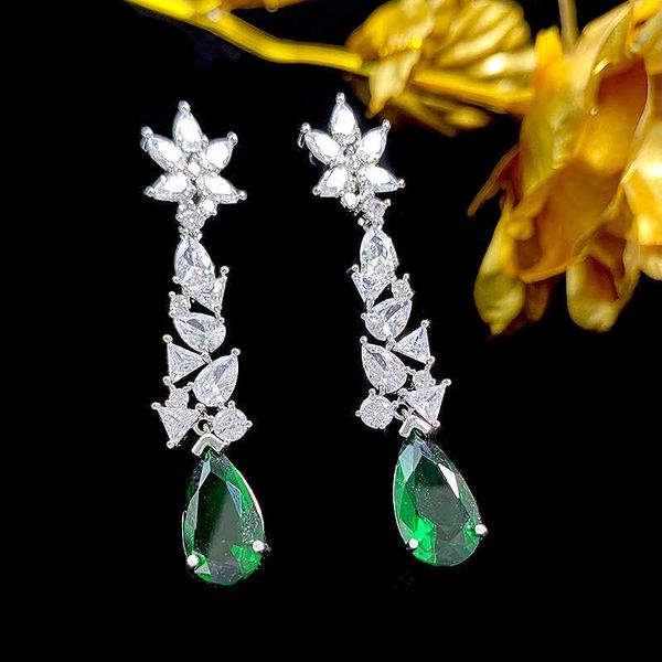 Charme Grand-mère Vert Goutte D'eau Zircon Boucles D'oreilles Nouveau Net Rouge Luxe Mode Niche Unique 230630