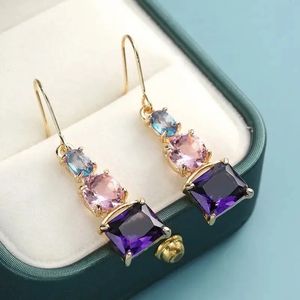 Charme Huitan 2023 Boucles d'oreilles pendantes pour femmes avec zircone cubique colorée mariage luxe accessoires féminins à la mode bijoux esthétiques 231208