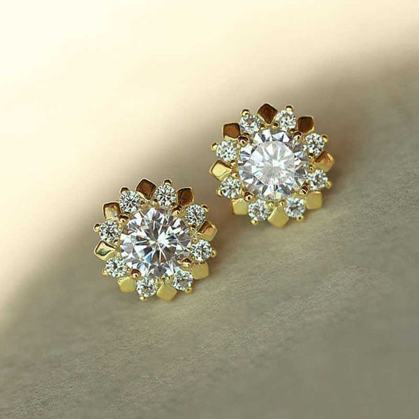 Charme Huitan Roman Design Femmes Boucles D'oreilles Brillant CZ Délicate Fleur Boucles D'oreilles De Noce Fantaisie Fille Accessoires Déclaration Bijoux G230307