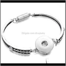 Boulais de charme Bracet Snap 18 mm Bracelet entiers Fleurs bracelets magnétiques vintage sculptés pour femmes hommes PTU7R8647419