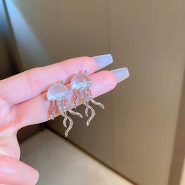 Charm Koreaans Lovely Octopus Deep-Sea Jellyfish Elves Stud-oorbellen voor vrouwen Nieuwe mini-ster transparante Crystal Earrings sieraden geschenken Y240423