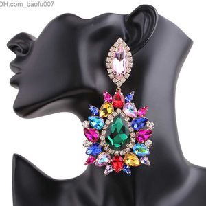 Charm Grote oorbellen elegante paarse kristallen clip oorbellen voor dames roze waterdruppels grote mode-sieraden Z230706