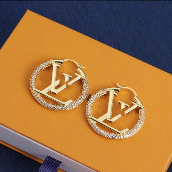 Boucles d'oreilles pendantes Charm Letter Femmes Marque Bijoux Boucle d'oreille élégante Lady Big Hoop Boucles d'oreilles Cool Girl Ear Studs Set Boucles d'oreilles en diamant brillant Jolis cadeaux de Noël avec boîte