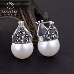 Charm Lotus Fun Real 925 Sterling Silver Natural Mother of Pearl Boucles d'oreilles Fine Jewelry Vintage Fashion Drop pour les femmes Brincos 221119