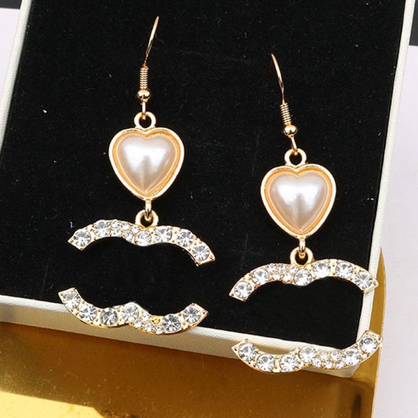 Charm Loves Boucles d'oreilles Plaqué Or 18 carats Boucle d'oreille Boucle Goutte Marque Lettre De Luxe Designer Bijoux Cadeaux Marque De Mariage Bijoux De Fête En Gros