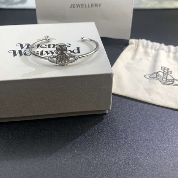 Pulsera con dijes de uñas Pulsera de diseñador Viviennr Westwood Joyería para mujer Emperatriz viuda Xi brilla llena de diamantes Pulsera abierta Saturno Temperamen femenino