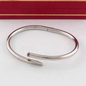 Pulsera con dijes para uñas, brazalete con diseño de uñas, joyería de plata y oro, unisex, moda clásica, atuendo diario, tamaño de viaje 17 y 19, acero inoxidable, pulseras Just a nail para mujer