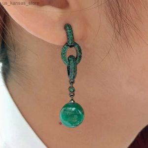 Charme Natural Round Green Malachite vert cubique Zirconia pave Gunmetal colored Galvanisé Boucles d'oreilles adaptées aux femmes240408