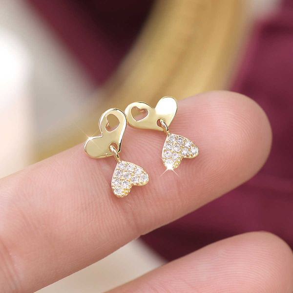 Charme nouvelle corée du sud petit amour en forme de métal Fine Zircon boucles d'oreilles quotidiennes fille étudiants banlieue petites boucles d'oreilles simples bijoux cadeau G230320