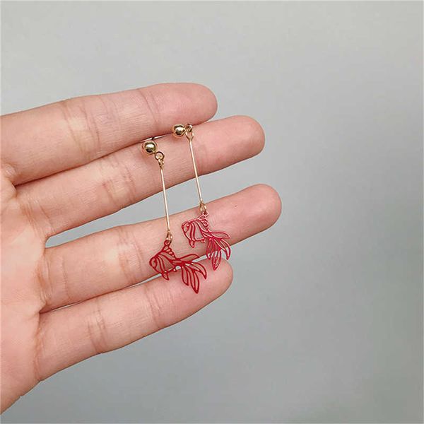 Pendientes de regalo de Año Nuevo con abalorio, pendientes colgantes de pez tallado rojo de la suerte para mujer, pendiente de Animal dorado Vintage para niña, regalo de joyería G230225