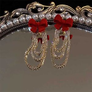 Charme sur la course Boucles d'oreilles à arc en velours rouge princesse pour femmes boucles d'oreilles élégantes perle de perle