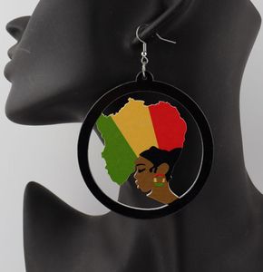 Charme Impression de cheveux africains Femme d'oreilles en bois0123451250312
