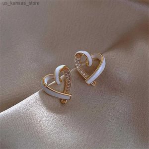 Charm Simple Acryl Love Crystal Stud oorbellen Cross Love Earring for Women Fashion Jewelry Accessories Wholesale Gifts240408