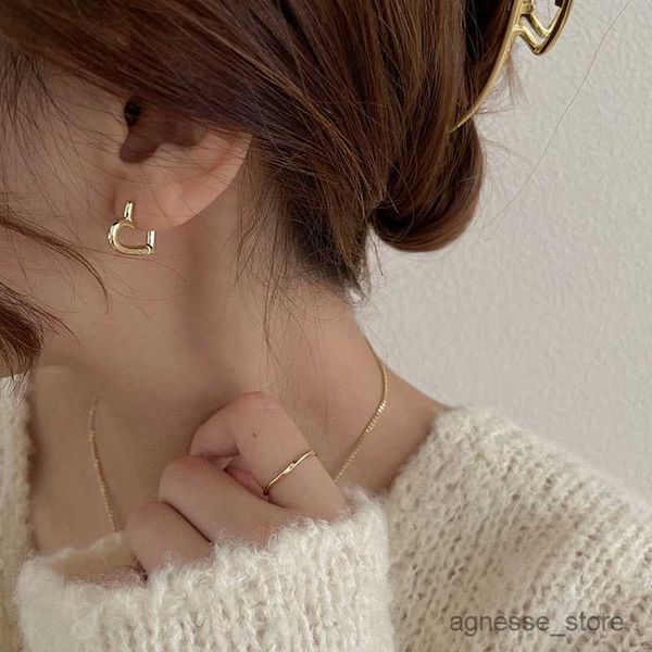Boucles d'oreilles en forme de cœur creux pour femmes, Design Simple, couleur argent, nouvelle mode, manchette d'oreille, Vintage, cadeau, R230830