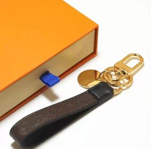 Charm van topkwaliteit ontwerper Keychain Letter Leather Keychains Car Fashion Key Ring Lanyard Cute Key Wallet Chain Rope Chain Portachiavi Sieraden Gift
