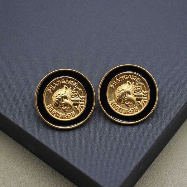 Pendientes únicos con dijes de monedas antiguas, chapados en cobre con botones de esmalte de oro negro y oro real de 24k, joyería de diseñador 88l0