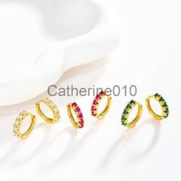 Precio al por mayor Charm --- Circón blanco rojo verde Pequeño de 11 mm Pendientes de aro para mujeres Joyas de moda XP Pure Gold J230817