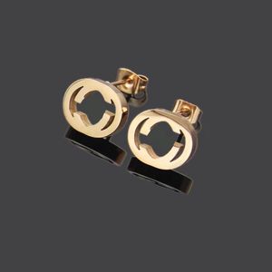 Charm Womens 18K Gold Plated Earring Ear Stud Cuff Luxury Brand Designers Letter Geometrisch Overdrijven Klassiek Wedding Party Jewerlry Retro Style