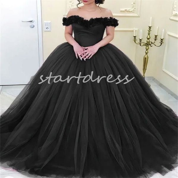 Encantadores vestidos de quinceañera negros 2024 Fuera de los hombros Vestido de fiesta Vestido de fiesta gótico Elegante hasta el suelo Vestidos de tul De 15 XV Corsé Vestido dulce 16 Fiesta de cumpleaños