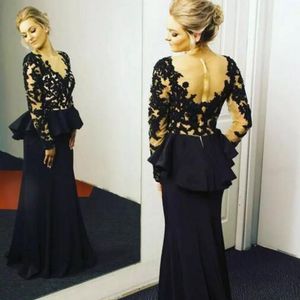 Charmant Mermaid Prom Dress Lange Mouw Peplum Avond Party Jurken Sheer Neck Black Lace Applicaties Illusion Formele Jurken