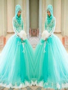 Encantadores Mint Muslim Muslim Muslim Vestidos de novia baratos 2019 Aplicación blanca de cuello alto de encaje Tren de barrido Blanco mangas largas6932826