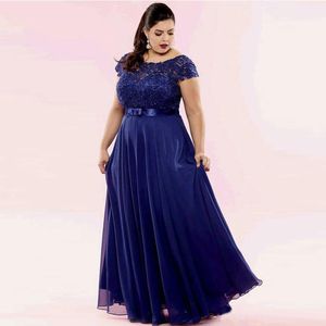 Charming Navy Lace Plus Size Prom Jurken Sheer Bateau Neck Beaded Avondjurken Mouwen A-lijn Vloer Lengte Chiffon Formele Jurk