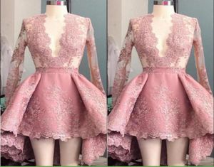 Charmante roze cocktailjurk goedkope asymmetrische hoog lage ontwerper v nek illusie lange mouwen applique lace prom avond feest go4058265