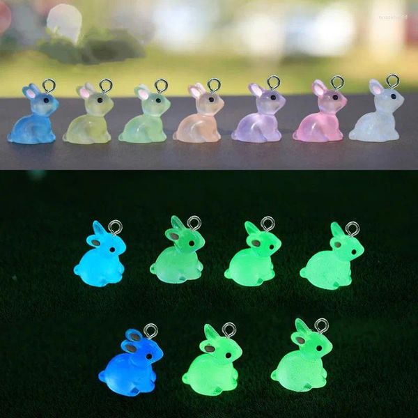 Dijes 10 Uds. Colgante Kawaii de resina de conejo luminoso colorido para hacer joyería Diy, pendiente, llavero, collar, pulsera, accesorios