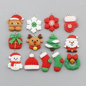 Charmes 10pcs imitation tricot résine bas de Noël chapeau chapeau de santa claus snowman elk pendent bricolage boucles d'oreille