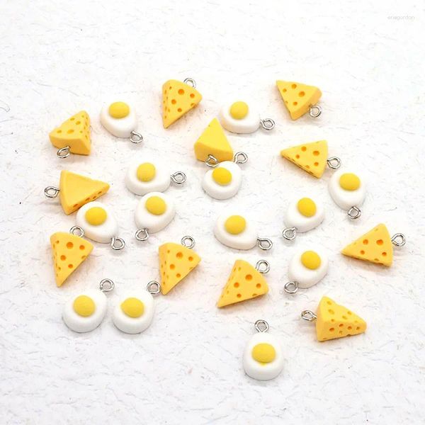 Charms 10pcs mini-fromage charme mignon poché poché pendentif à œufs résine alimentaire Femme Gift Collier Boucle d'oreille bijoux Accessoires de trousseau