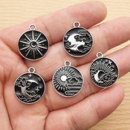 Charmes 10pcs Sun Moon Cloud Charm pour les bijoux Collier émail émaillace Bracelet Pendre ACCESSOIRES DIY ALLIAGE MÉTAL BLANC