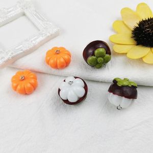 Charms 10pcs Végétation Végétable Fruit de fruits de mangousten de boucle d'oreille Résultats DIY 3D Téléphone Bracelets Pendeur pour les bijoux Makin