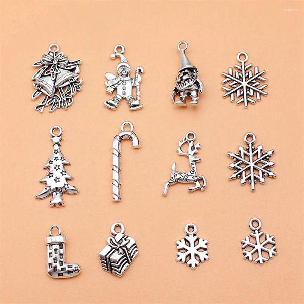 Charms 12pcs/Lot Christmas copos de nieve Elk Snowman Colección de árboles Santa Claus para joyas que hacen accesorios para mujeres