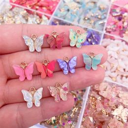 Charmes 16 couleurs coloré mignon papillon pendentif bijoux à bricoler soi-même Mmaking papillon boucles d'oreilles bijoux accessoires en gros Animal charme 231208