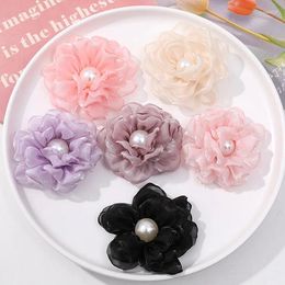 Charmes 1pcs Version coréenne Super immortel Sweet Sweet Colorful Perle Fleur Fleur bricolage Tiron de cheveux polyvalent à la main