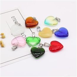 Charms 2022 Piedra semipreciosa natural Cuarzo en bruto Mineral Color sólido Colgante de corazón para hacer accesorios de collar de bricolaje Tamaño Drop D DHK5N