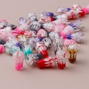 Charms 26X Cartoon 3D Resin Ice Cream voor doe -het -zelf maken Hangers kettingen Leuke oorbellen Handgemaakte armbanden DROP DRAP DRENKEN 2022 SMTKB