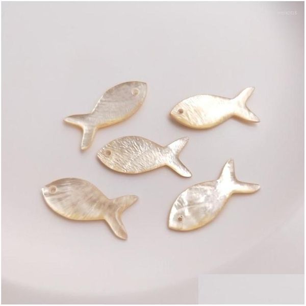 Charms 2pc / lot véritable pendentif coquille 26x10mm nacre sculpture forme de poisson pour la fabrication de bijoux bricolage collier boucle d'oreille accessoires goutte Dhhit