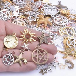 Charms 30/50 stcs gemengde stijlen hekserij Crescent Moon Sun Star Pentagram amulet handgemaakte sieraden vintage hanger accessoires