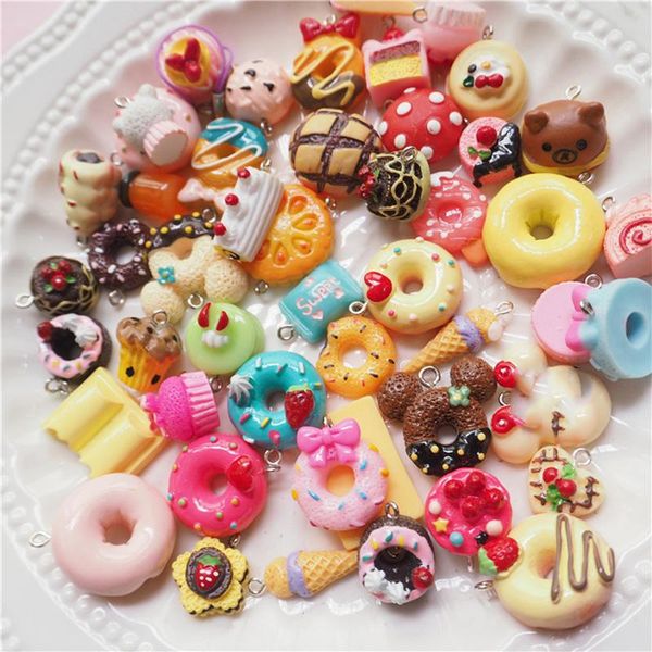 Breloques 30 pièces/ensemble Mini Kawaii mélange résine alimentaire collier beignet gâteau crème pendentif pour bricolage décoration porte-clés breloquesbreloquesbreloques