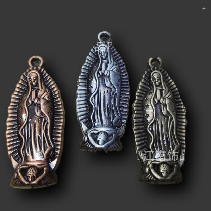 Charms 3st Legering Ritningsprocess Retro Katolsk jungfru Mary Pendant Religiösa halsbandstillbehör DIY för smycken CAFTS Making