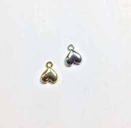 Breloques Eruifa 20 pièces 8mmnI brillant Mini coeur impression en alliage de Zinc pendentif bijoux bricolage à la main colliers 2 couleurs