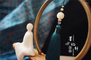 Charms Fabriade de robe Hanfu Vintage Chamilia Perles de Chifu Chi-pa-Pao.